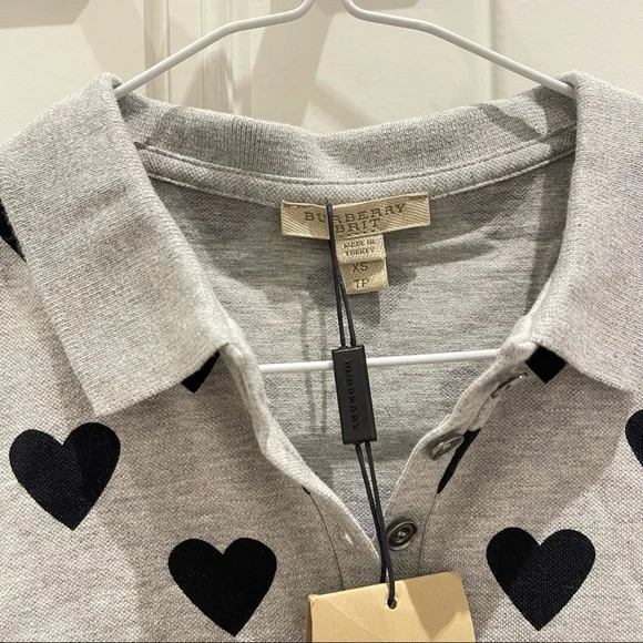 Burberry Women’s Heart Print Stretch Cotton Piqué Polo Shirt in Gray (XS) - Picture 7 of 8